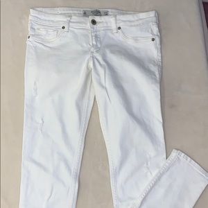Abercrombie and Fitch Jeans- white